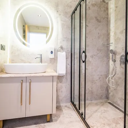 Hotel 222 Hisarönü *