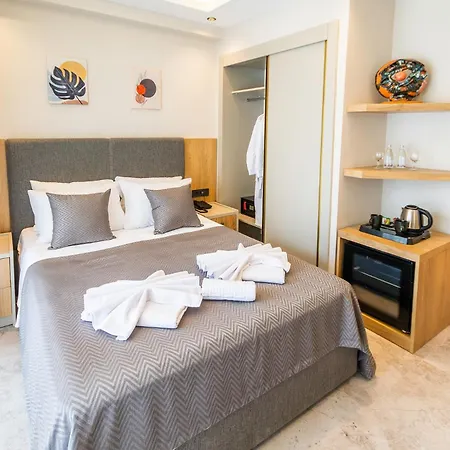 Hotel 222 Hisaroenue *