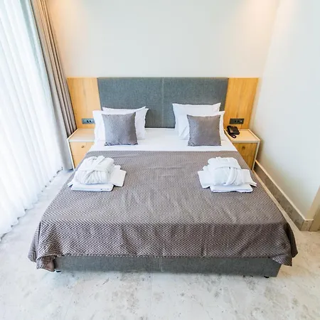 222 Hisaroenue Hotel *