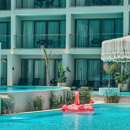 222 Hisaroenue Hotel *