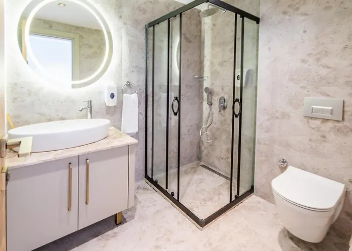 222 Hisaroenue Hotel *