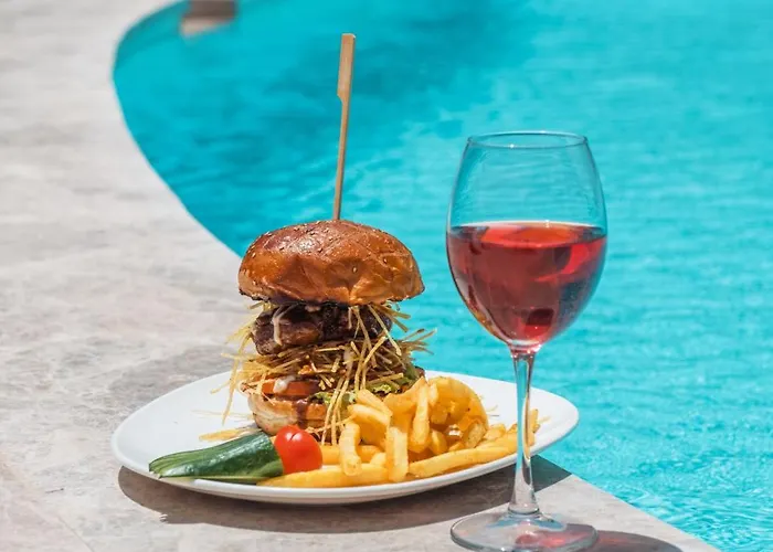 222 Hisaroenue Hotel