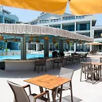 Hotell 222 Hisaroenue *