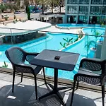 Hotell 222 Hisaroenue