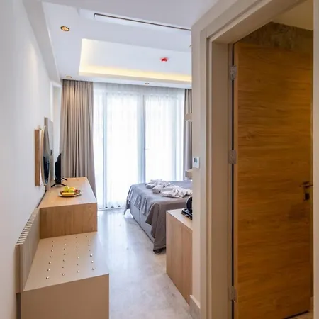 222 Hisaroenue Hotel *